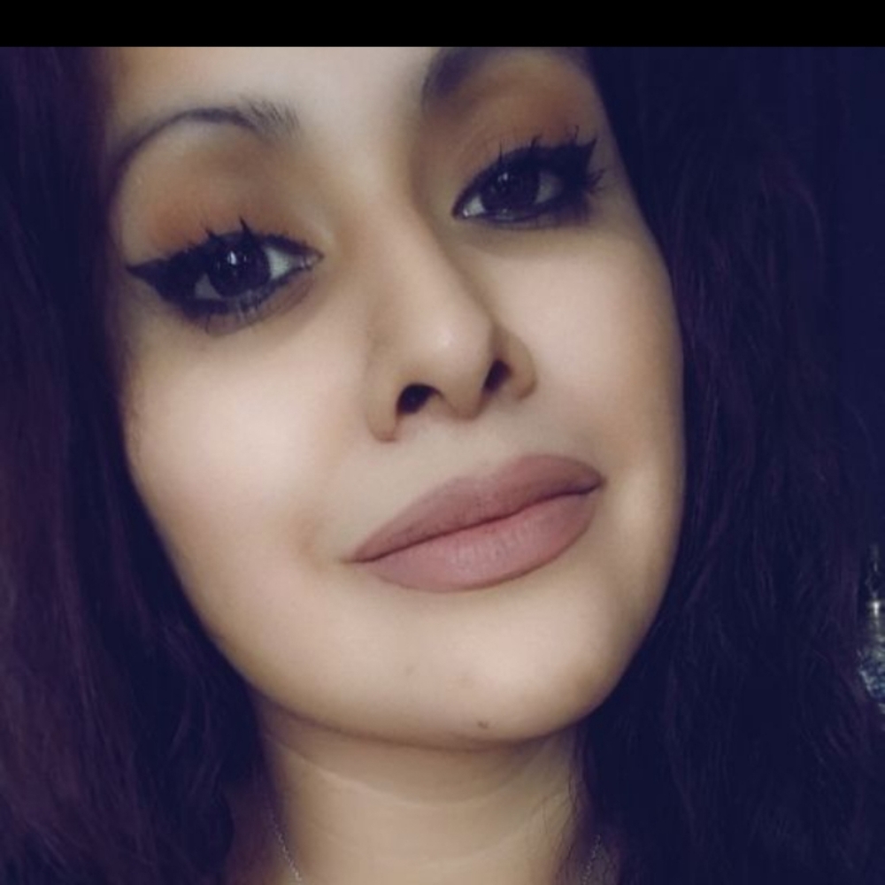 Meet your Posher, Lidia